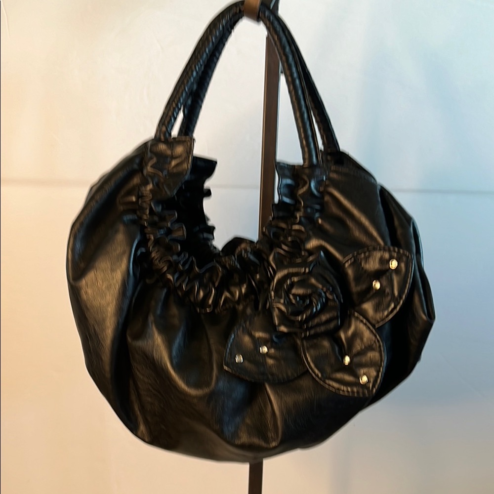 Rose purse cute black 12x6 envelope style, zippered interior